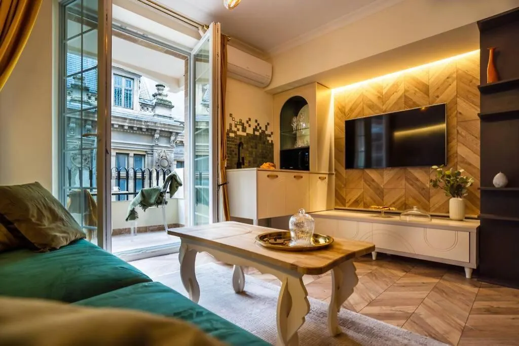 History Museum Apartment Bucharest